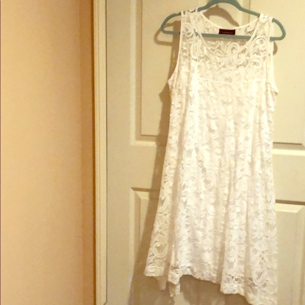 White lace dress